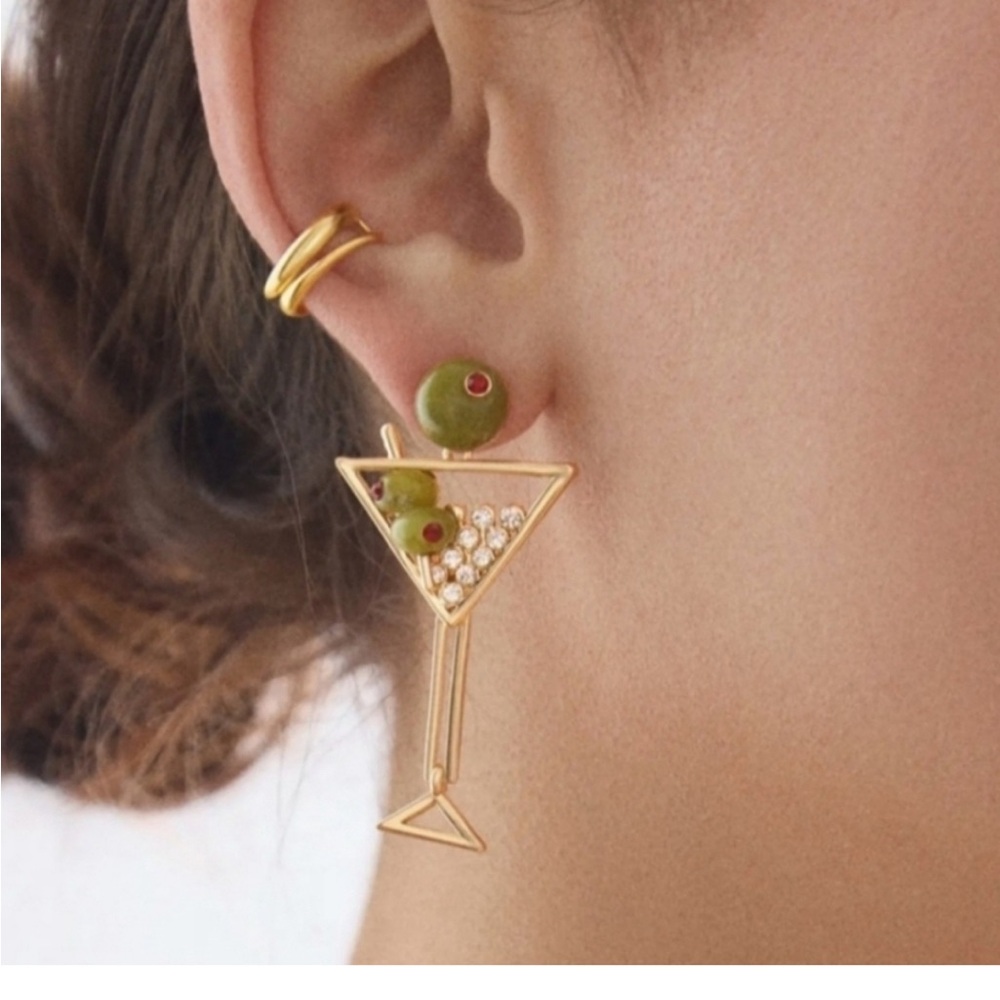 👉✨️Baublebar Brine Time Shaken Or Stirred Olive Martini / Cocktail Earrings - Picture 2 of 3